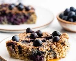 فطيرة الشوفان المخبوزة بالتوت